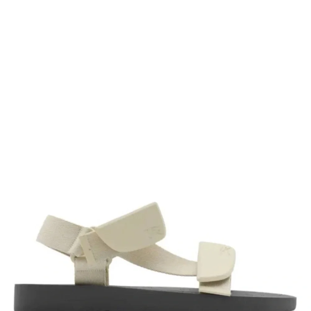 Burberry Equestrian Knight Cream Trek Sandals - Picture 2 of 8